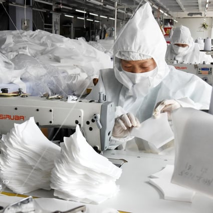 China's daily output of face masks reached 116 million units as of Saturday, 12 times the figure reported on Feb. 1 as factories of all stripes crank up new production lines to meet a surge in demands, the National Development and Reform Commission said. Photo: Xinhua
