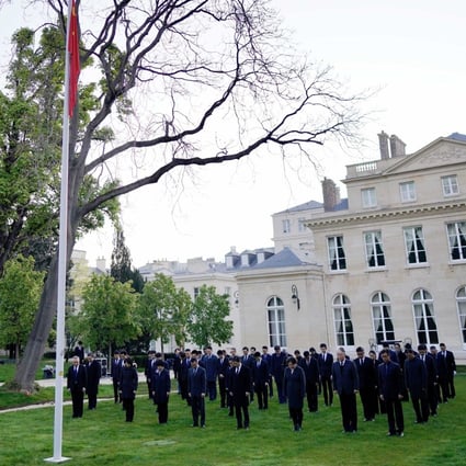 The Chinese national flag flies at half-mast at the Chinese embassy in Paris on April 4 to mourn those who died of Covid-19. Photo: Xinhua