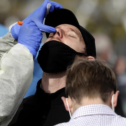 Medical staff administer pop-up coronavirus tests in New Zealand. Photo: AP