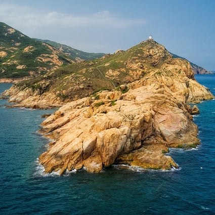 Po Toi Island is Hong Kong’s southernmost island and is made up almost entirely of well-weathered granite. It’s a hidden gem that’s perfect for a day trip. Photo: Martin Williams