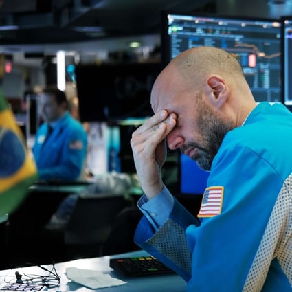 The Dow fell more than 1,200 points on March 18 as the coronavirus pandemic roils the world financial markets. Photo: AFP