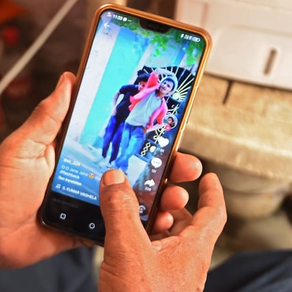 China has the world’s largest internet population. Photo: AFP.