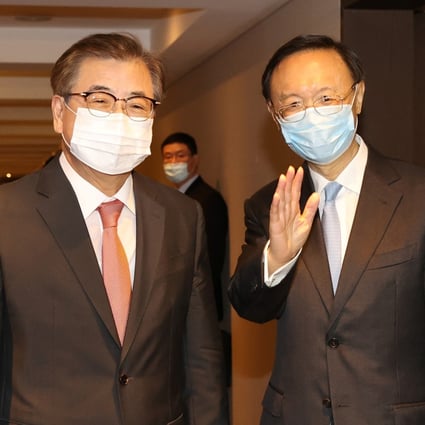 China’s top diplomat, Yang Jiechi (right) met South Korea’s national security adviser Suh Hoon in Busan on Saturday. Photo: Reuters