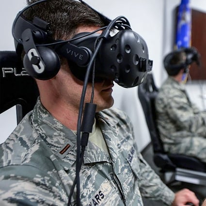 Student pilots of the US Air Force take part in a virtual reality flight simulation in January 2018 at Columbus Air Force Base in Mississippi. Photo: US Air Force