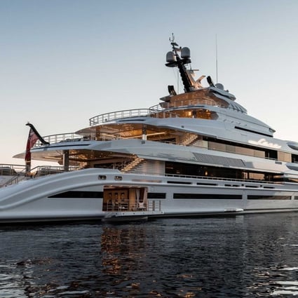 Superyachts In Orange County S Waters Private Boat Rental Newport Beach Newport Beach Yacht Charter