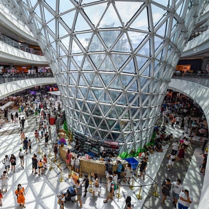 Tourists fill a duty-free mall in Sanya city, Hainan province, which is seeing a boom in sales during the “golden week” holiday period. Photo: Xinhua