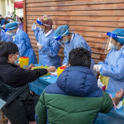 Kashgar locals line up to receive nucleic acid testing in China's Xinjiang Uygur autonomous region. Photo: Handout