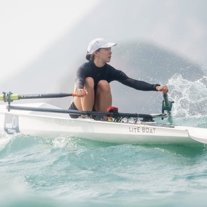 Anna Fisher on her way to becoming the first woman to row around Hong Kong Island. Photos: Panda Man/Takumi Images.