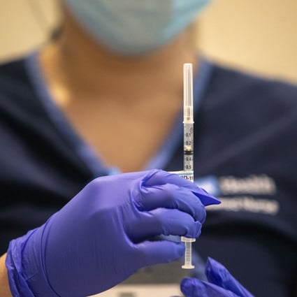 A nurse prepares an injection of the Pfizer-BioNTech COVID-19 vaccine in Westwood, California. A health worker in Alaska experienced flushes and shortness of breath after receiving the vaccine, the local Department of Health and Social Services said. Photo: Los Angeles Times via AP, Pool