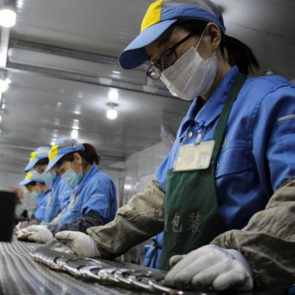 Chinese factory owners scrambling to find enough workers to keep pace with overseas orders. Photo: Xinhua