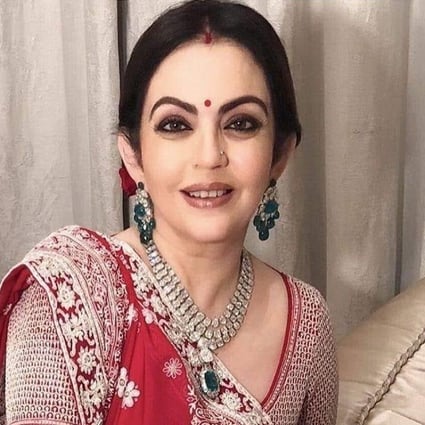Nita Ambani: ৫৮ তেও অসম্ভব সুন্দরী নীতা আম্বানি! কী তার রূপের রহস্য? সিক্রেট ফাঁস 2 How Nita rules the Ambanis: Mukesh's wife balances work and ...