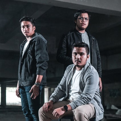 Autotune Band, signed to Malaysia’s Tarbiah Sentap Records, are one of a number of bands under the label producing a sound known as “pop nasyid”, a music style embraced by modern urban Muslims.