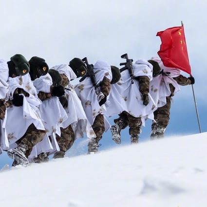 Chinese border soldiers on patrol in Ali prefecture in Tibet. Photo: PLA Daily
