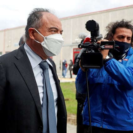 Prosecutor Nicola Gratteri arrives at the tribunal for the trial of 355 suspected members of the ‘Ndrangheta mafia. Photo: Reuters
