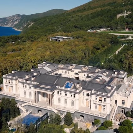 Jailed Kremlin Critic Alexei Navalny Claims Vladimir Putin Owns Secret Us 1 35 Billion Palace South China Morning Post