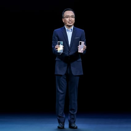 Honor CEO George Zhao Ming unveils the 5G View40 smartphone at the launch event in Shenzhen on January 22. Photo: Honor