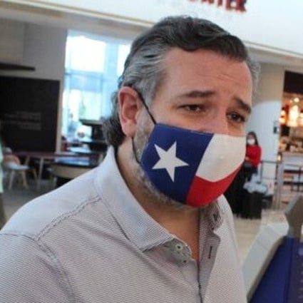 US Senator Ted Cruz at Cancun International Airport before boarding his plane back to the US. Photo: Reuters