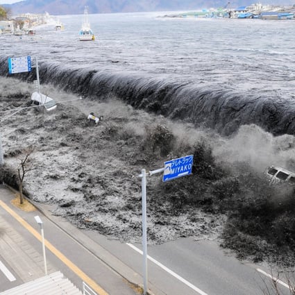 A wave approaches Miyako City in Iwate Prefecture, northeast Japan, after a magnitude 9.1 earthquake hit the area on March 11, 2011. Photo: Reuters