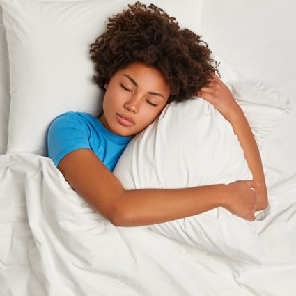 A study has found that people – women in particular – who have more periods of unconscious wakefulness also have an increased risk of dying from cardiovascular disease. Photo: Shutterstock