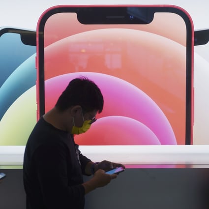 Increased bonus pay offered by Foxconn Technology Group to new assembly line workers at its plant in Zhengzhou, in central Henan province, indicates how the Apple supplier is ramping up iPhone production ahead of the launch of new models in the second half of the year. Photo: SCMP