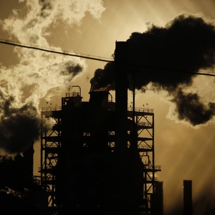 Emissions rise from the Royal Dutch Shell Norco Refinery in Norco, Louisiana, on June 12, 2020. Photo: Bloomberg