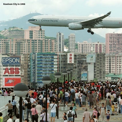 Residents watch airplanes approach Kai Tak International Airport on June 28, 1998, one week before it was closed. Photo: SCMP
