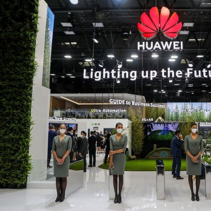 Workers wait for attendees by the entrance to the private Huawei Technologies Co. pavilion on the opening day of the MWC Barcelona in Barcelona, Spain, on Monday, June 28, 2021. Photo: Bloomberg