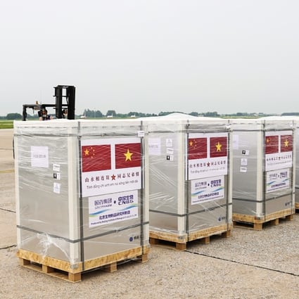 The Chinese military has delivered 200,000 doses of Covid-19 vaccines to Vietnam. Photo: Handout