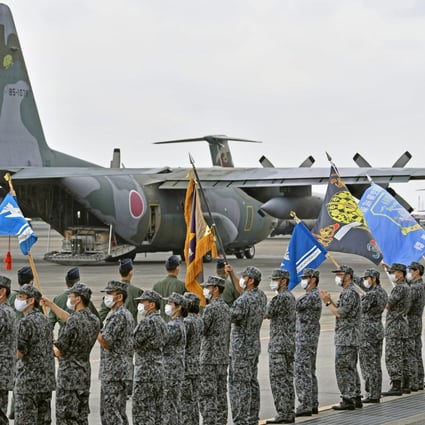 A Japan Air Self-Defence Force C-130 transport plane before its August 24 departure for Afghanistan. Photo: Kyodo