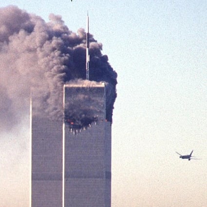 A hijacked plane approaches the World Trade Center shortly before crashing into the skyscraper in New York, in the United States, on September 11, 2001. Photo: AFP