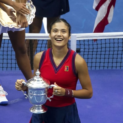 Emma Raducanu celebrates after her 2021 US Open women's singles final win over Leylah Fernandez. Photo: Xinhua