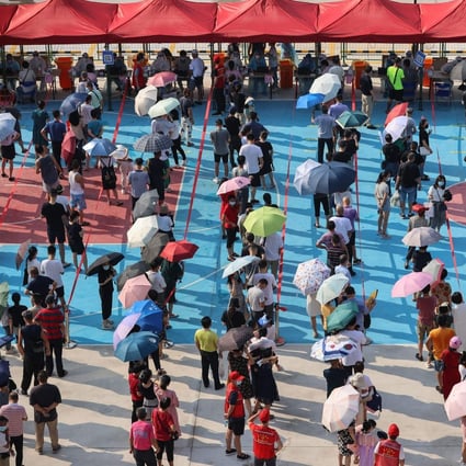 Residents queue for Covid-19 testing in Xiamen, Fujian province in southeast China. Photo: AFP