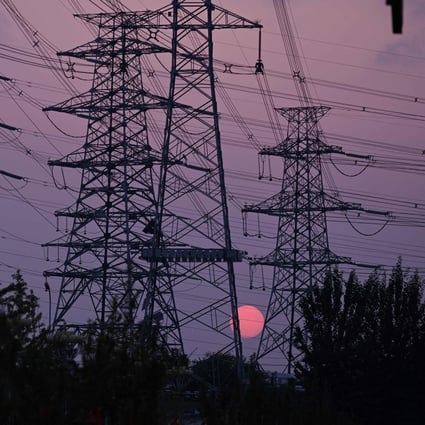 At least 21 of China’s 31 provincial-level jurisdictions are rationing electricity to meet Beijing’s annual emissions reduction targets after failing to make progress earlier in the year. Photo: AFP