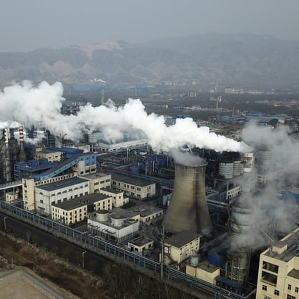 A total of 16 of mainland China’s 31 provincial-level jurisdictions are rationing electricity as they race to meet Beijing’s annual emission reduction targets after failing to make progress earlier in the year. Photo: AP