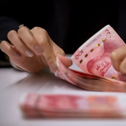 Hong Kong might be the largest offshore yuan market, but its total yuan deposit is not big enough for even one week’s turnover at the city’s stock exchange. Photo: Bloomberg