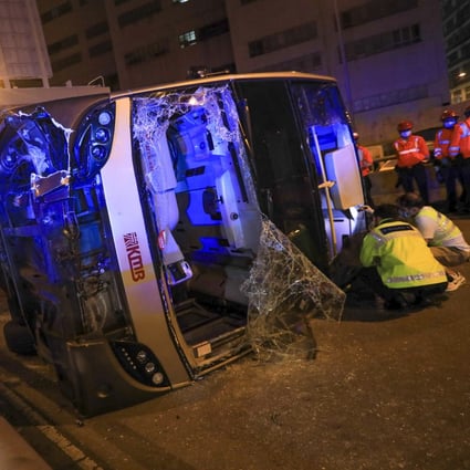 The bus overturned in Tai Wai shortly before midnight. Photo: Felix Wong