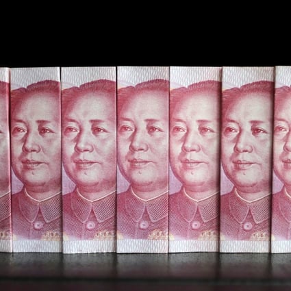 100 yuan banknotes. Photo: Reuters