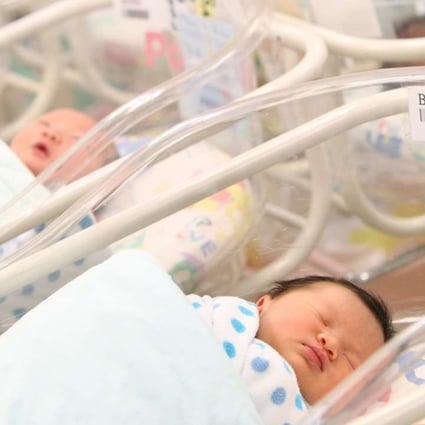 Three years after Chief Executive Leung Chun-ying announced a “zero-quota” policy to ban mainland women from having babies in Hong Kong, there are still about 800 cross-border births every year. Photo: SCMP