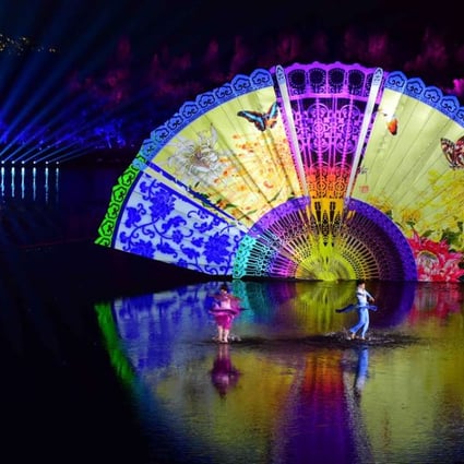 Artists perform during the G20 concert at the West Lake in Hangzhou on Sunday night. Photo: Xinhua