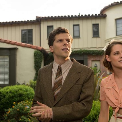 Jesse Eisenberg and Kristen Stewart star in Café Society (category IIA) directed by Woody Allen.