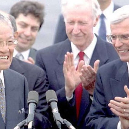 Taiwan’s then-president Lee Teng-Hui (left) is applauded after he arrives in New York for a private visit to the US to attend a reunion at Cornell University in June 1995. Photo: AFP
