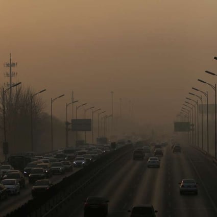 The apocalyptic scene along Beijing’s 5th Ring Road during morning rush hour on Monday. Photo: Reuters