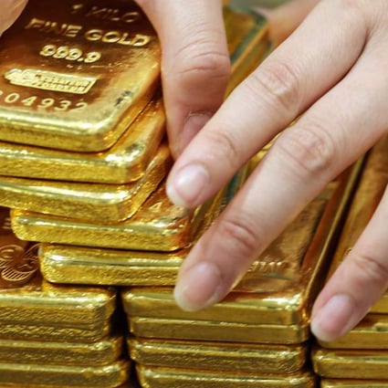 Swiss customs data shows that gold bullion exports to China rose to 158 tonnes in December from 30.6 tonnes in November. Photo: Bloomberg