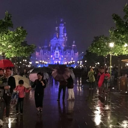 Shanghai Disneyland opened last year, and is what many Chinese firms are now aspiring to create. But remember the world’s most-recognised theme park operator’s winning formula is based on more than 40 years of experience. Photo: SCMP