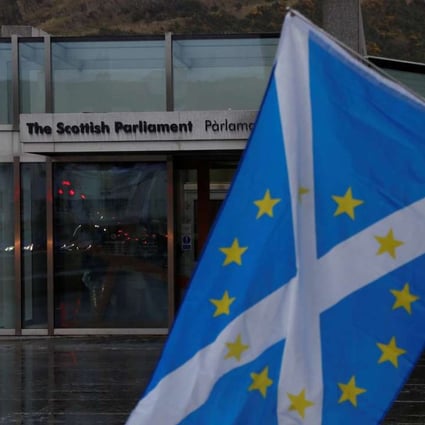 A Scottish Saltire flag flies outside the Scottish Parliament following suspension of the referendum debate in Edinburgh, Scotland, Britain, after a terror attack outside Parliament in London. Photo: Reuters