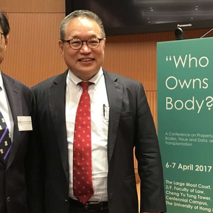 Transplant expert Dr Chan See-ching (left) and Professor Terry Kaan. Photo: Handout