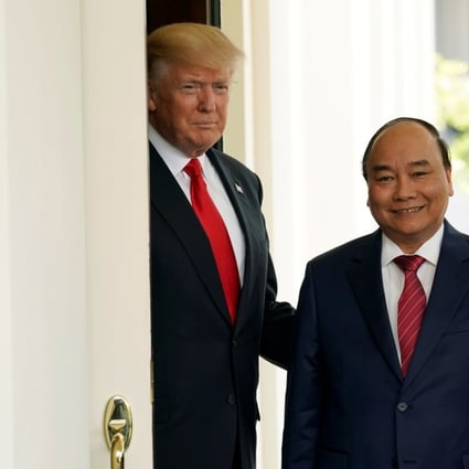 US President Donald Trump welcomes Vietnamese Prime Minister Nguyen Xuan Phuc to the White House in Washington. Photo: Reuters