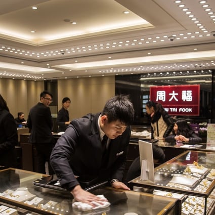 Chow Tai Fook plans to open 100 new retail locations in the next financial year. Photo: Bloomberg