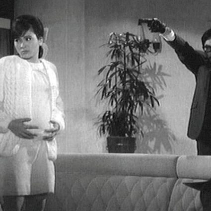 Connie Chan (second from left) in The Pregnant Maiden.