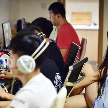 Li Wei, aka e-sports gamer and entrepreneur ViVi keeps an eye on one of her all-male teams. Photo: Handout